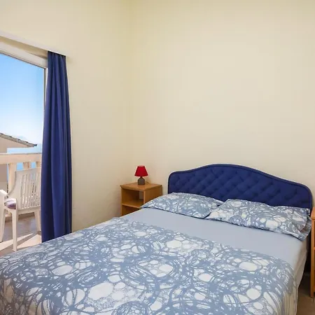 Apartment & Restaurant Galeb Marusici (Split-Dalmatia)