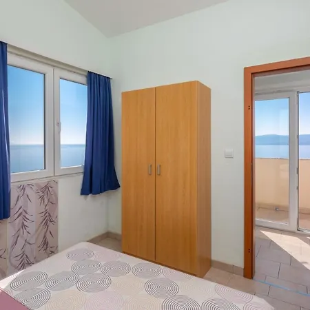Apartment & Restaurant Galeb Marusici (Split-Dalmatia)