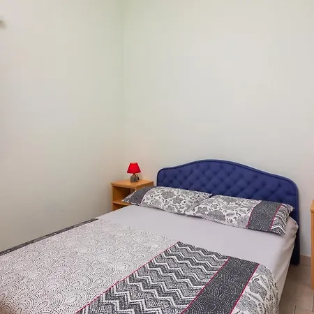 Apartamento & Restaurant Galeb *