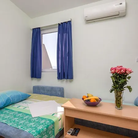 Apartments&restaurant Galeb