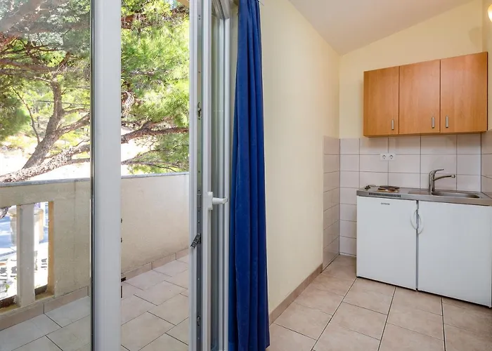 & Restaurant Galeb Marusici (Split-Dalmatia)